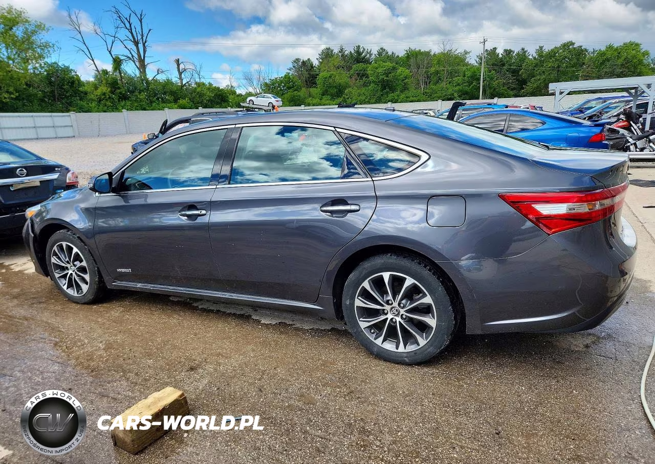 2018 Toyota Avalon Hybrid Xle Premium VIN:4T1BD1EBXJU060810 - 2