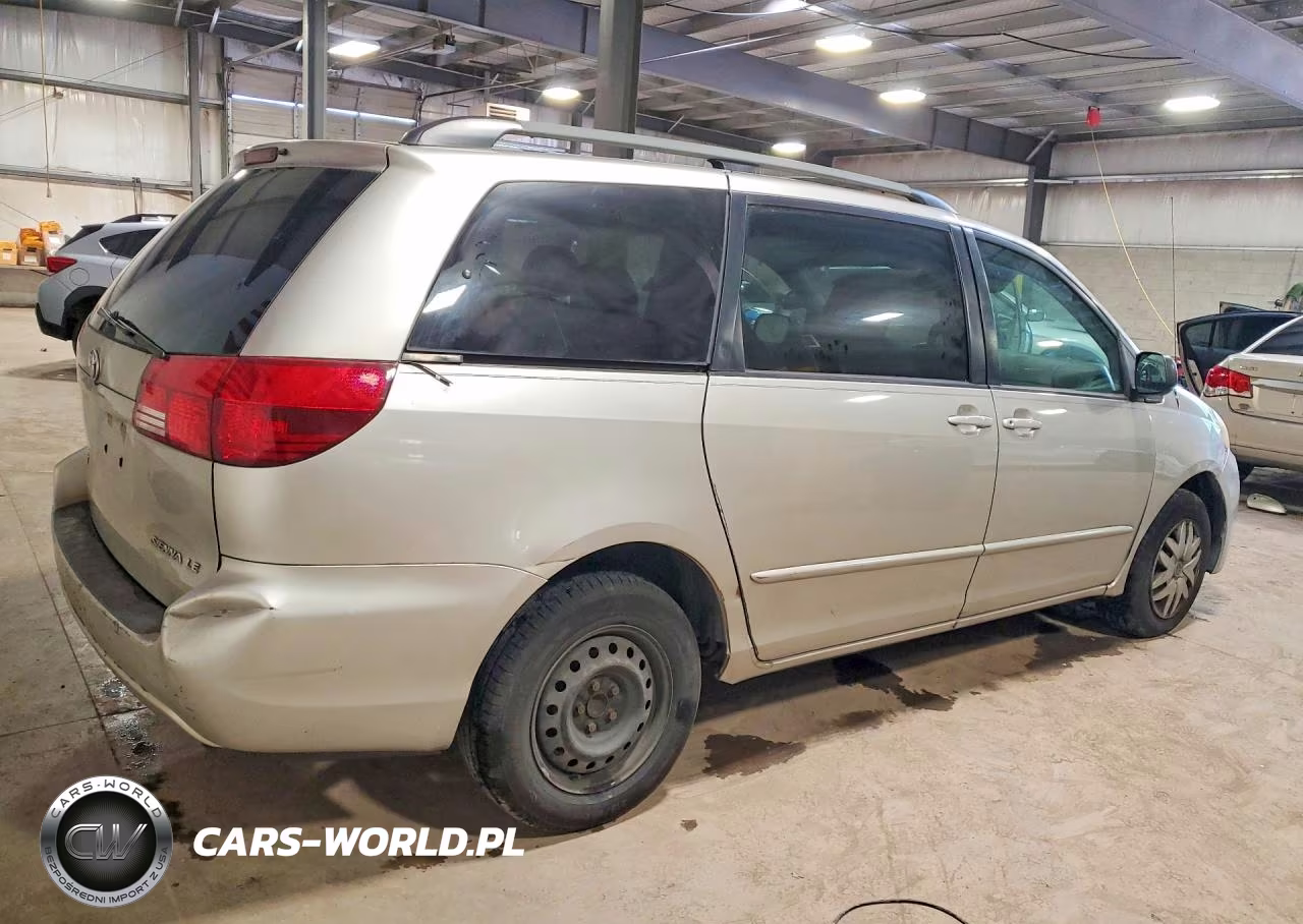 2005 Toyota Sienna Le 7 Passenger VIN:5TDZA23C05S301930 - 3