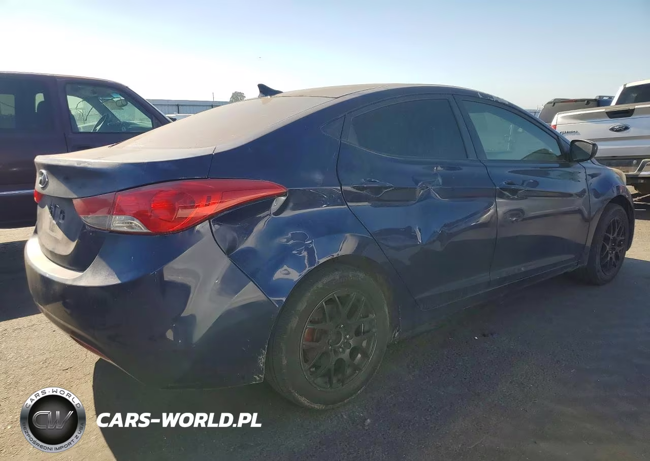 2011 Hyundai Elantra Gls VIN:5NPDH4AE2BH042994 - 3