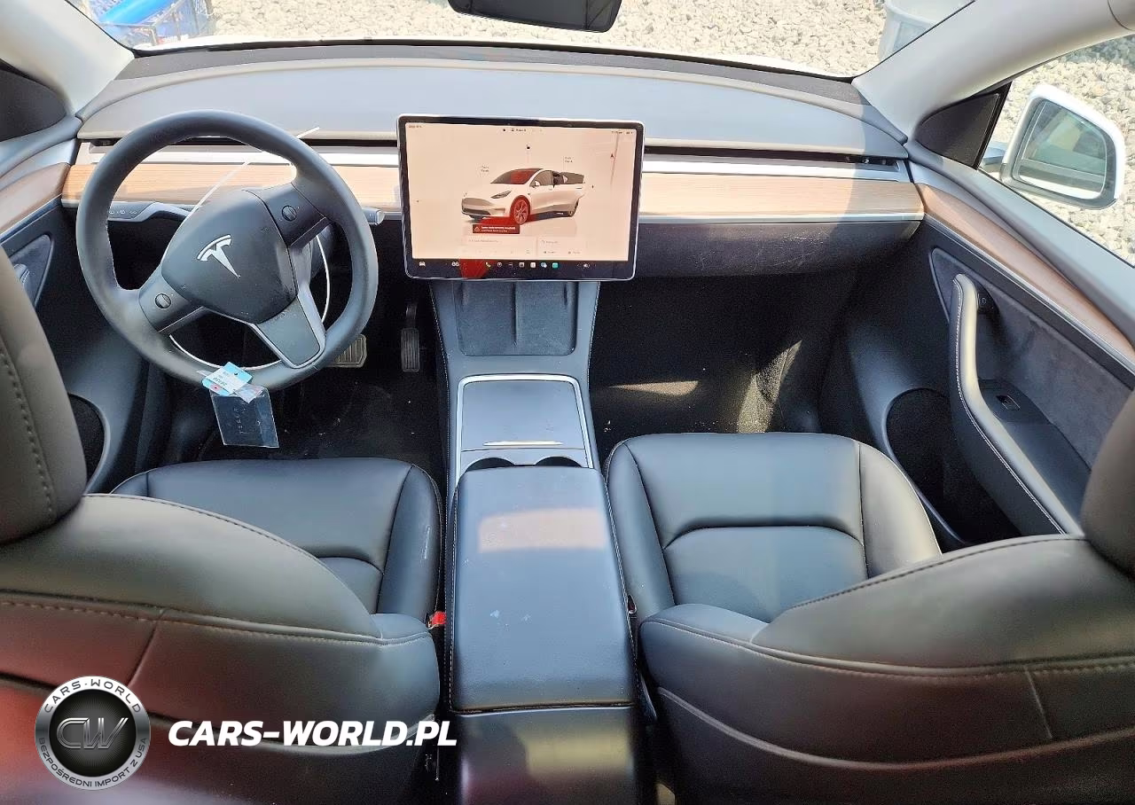 2024 Tesla Model Y VIN:7SAYGAEE5RF182904 - 8