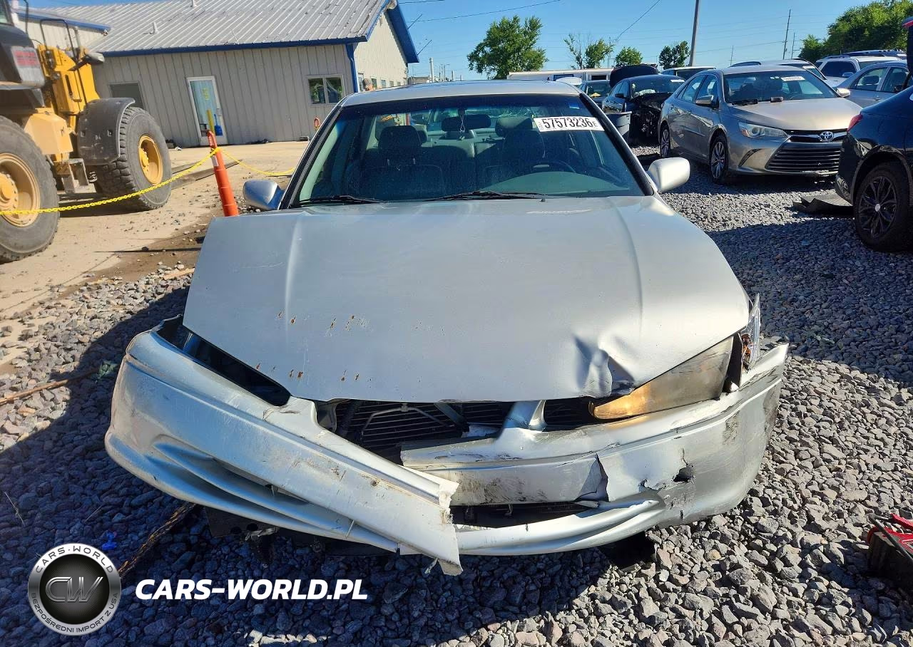2000 Toyota Camry Le VIN:4T1BG22K7YU695933 - 5