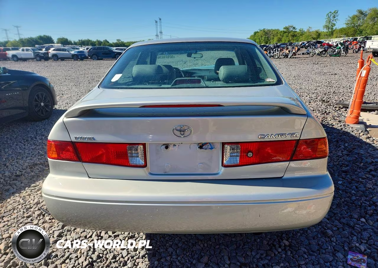 2000 Toyota Camry Le VIN:4T1BG22K7YU695933 - 6