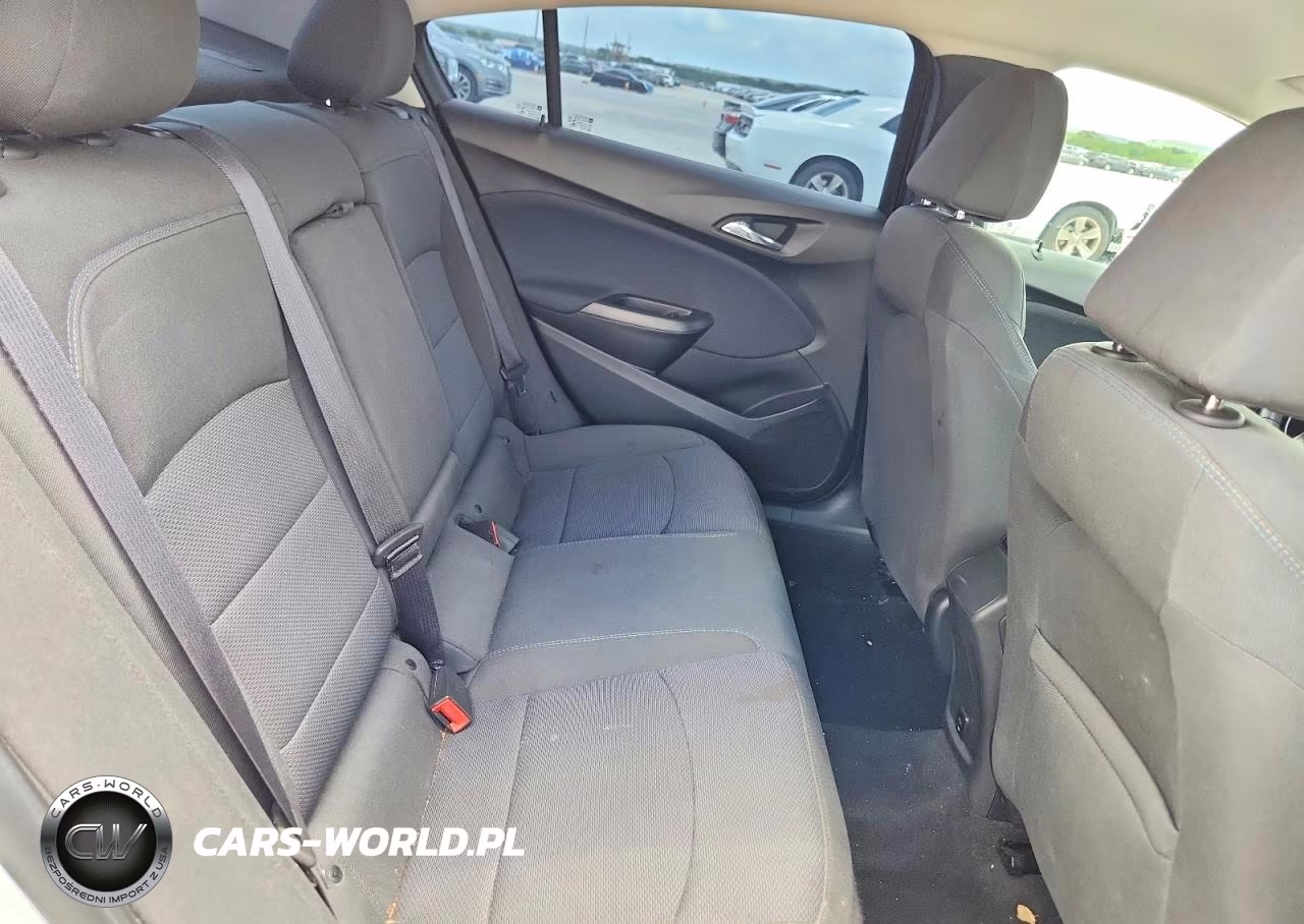 2018 Chevrolet Cruze Lt VIN:1G1BE5SM6J7163454 - 10