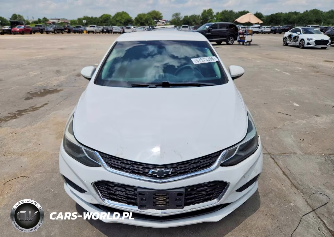 2018 Chevrolet Cruze Lt VIN:1G1BE5SM6J7163454 - 5