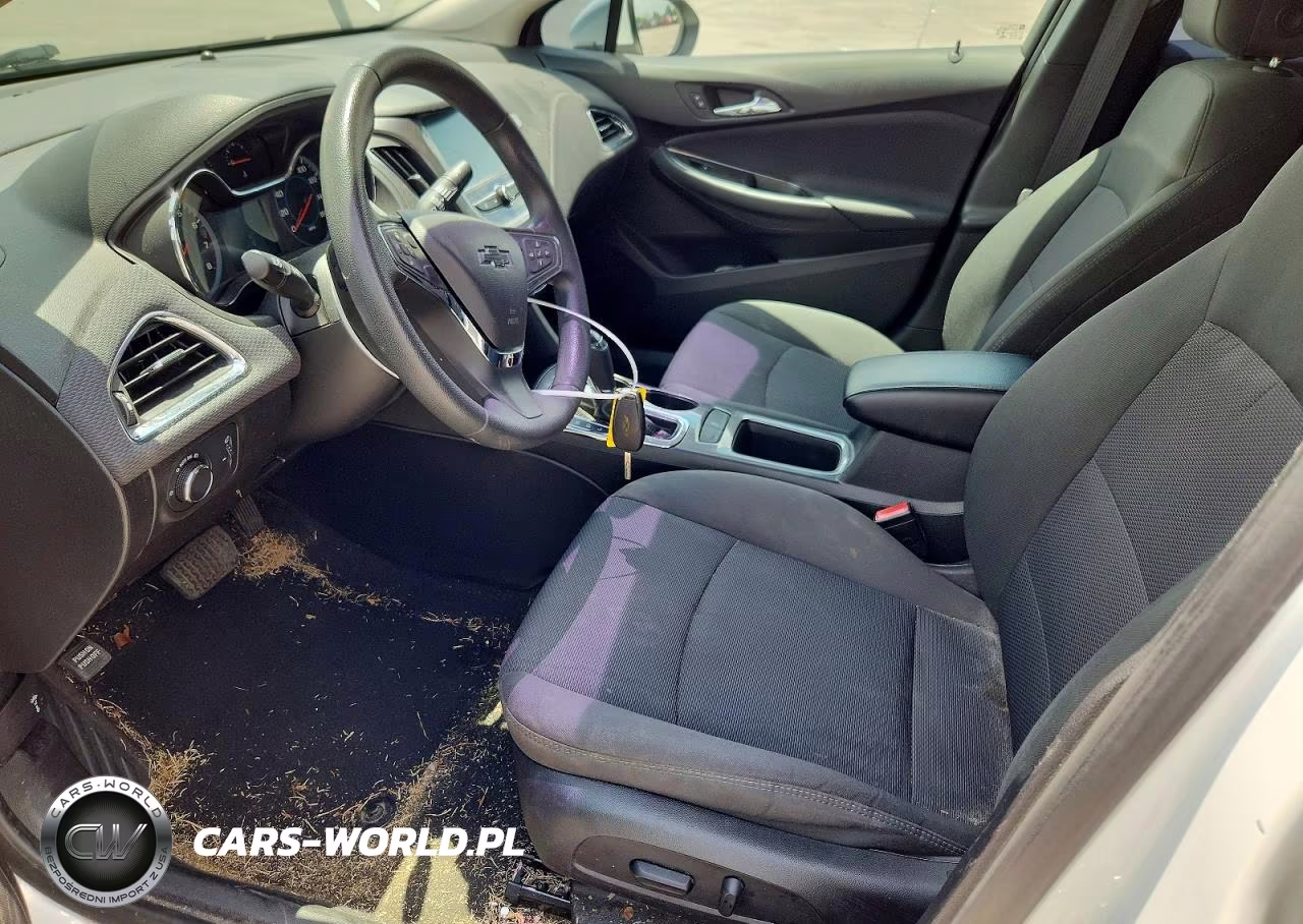 2018 Chevrolet Cruze Lt VIN:1G1BE5SM6J7163454 - 7