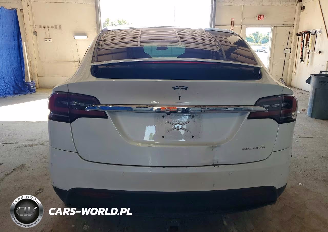 2020 Tesla Model X VIN:5YJXCBE26LF271923 - 6