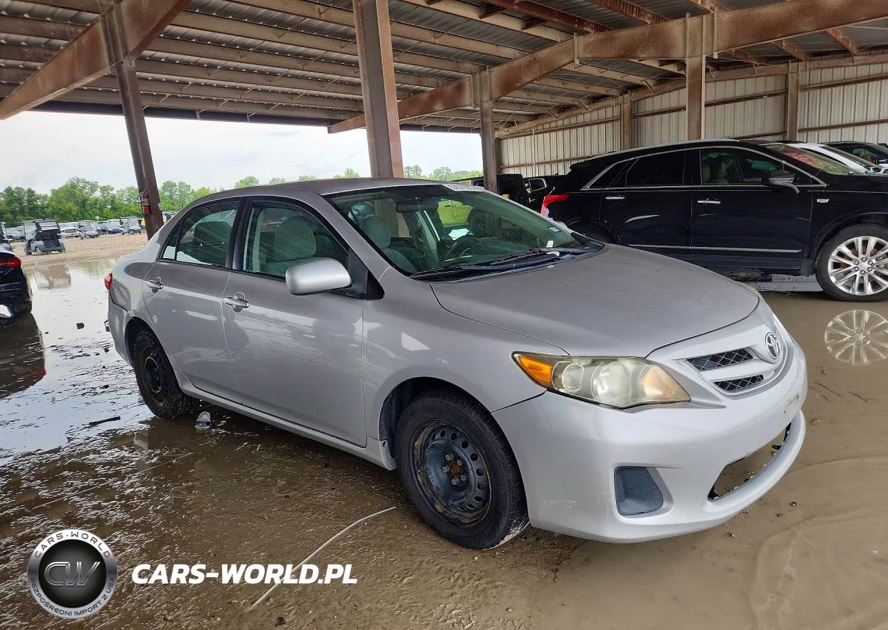 2011 Toyota Corolla Le VIN:2T1BU4EE9BC647059 - 4