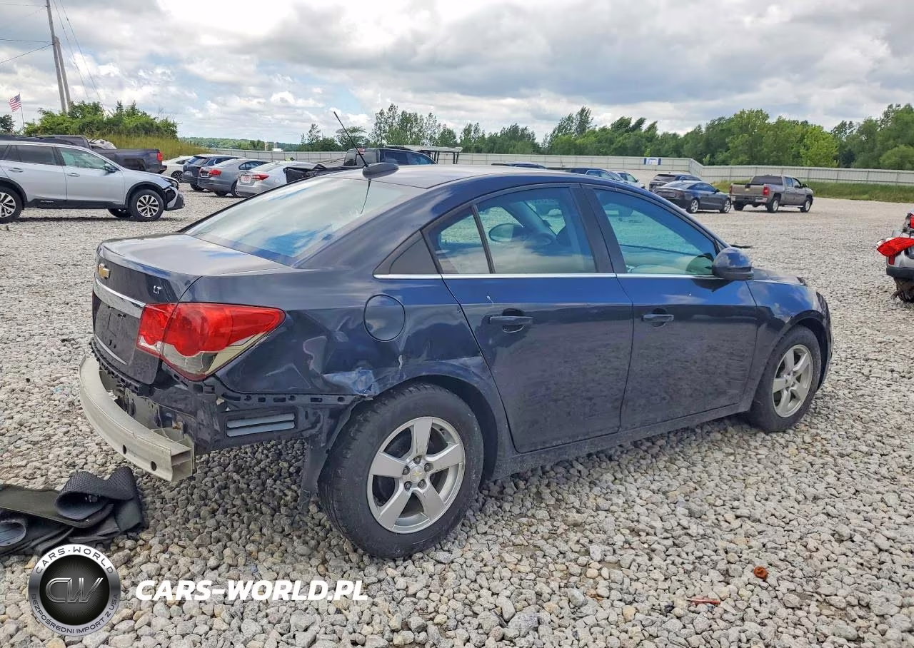 2015 Chevrolet Cruze Lt VIN:1G1PC5SB7F7236798 - 3