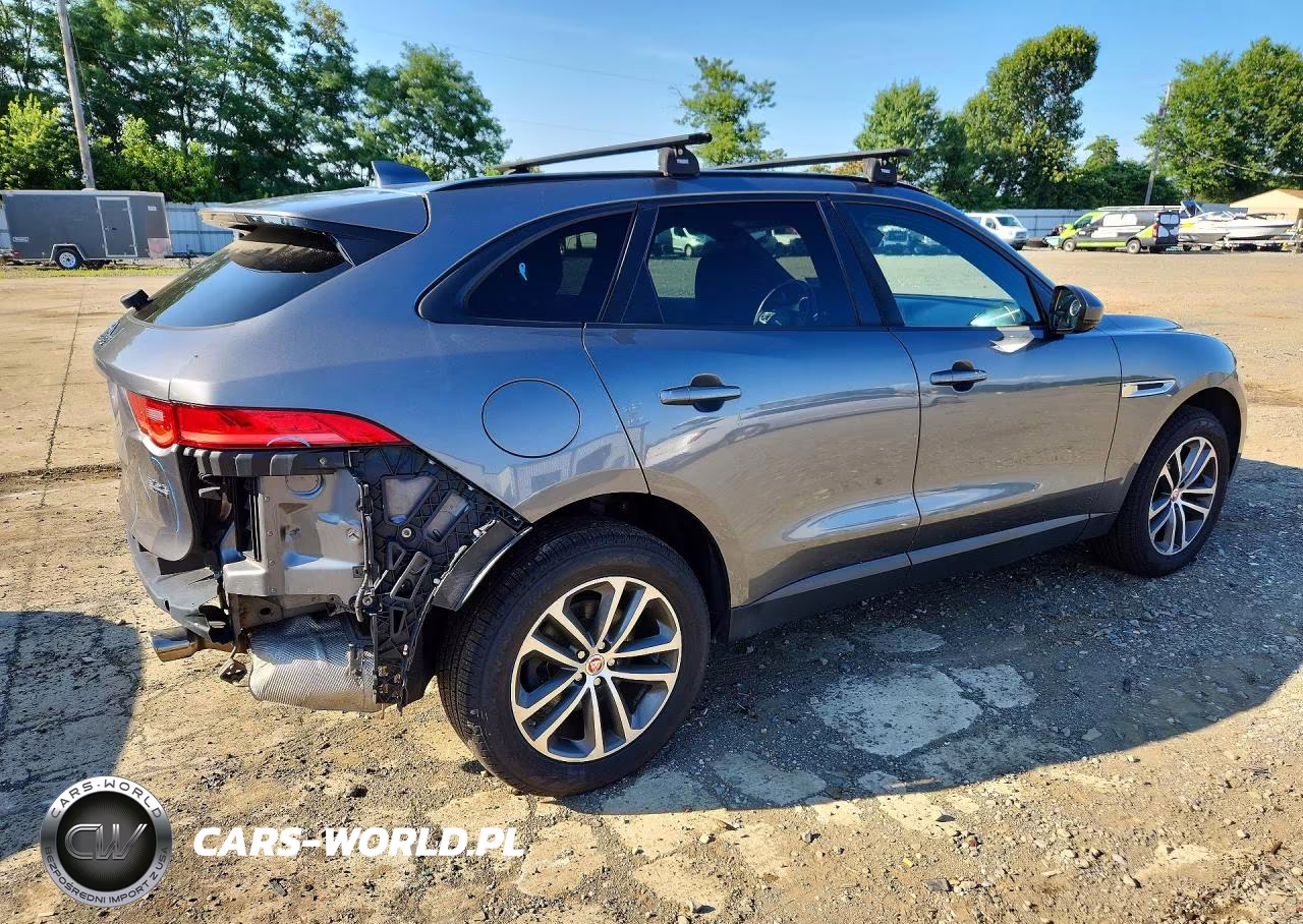 2017 Jaguar F-Pace Premium VIN:SADCJ2BV4HA084655 - 3