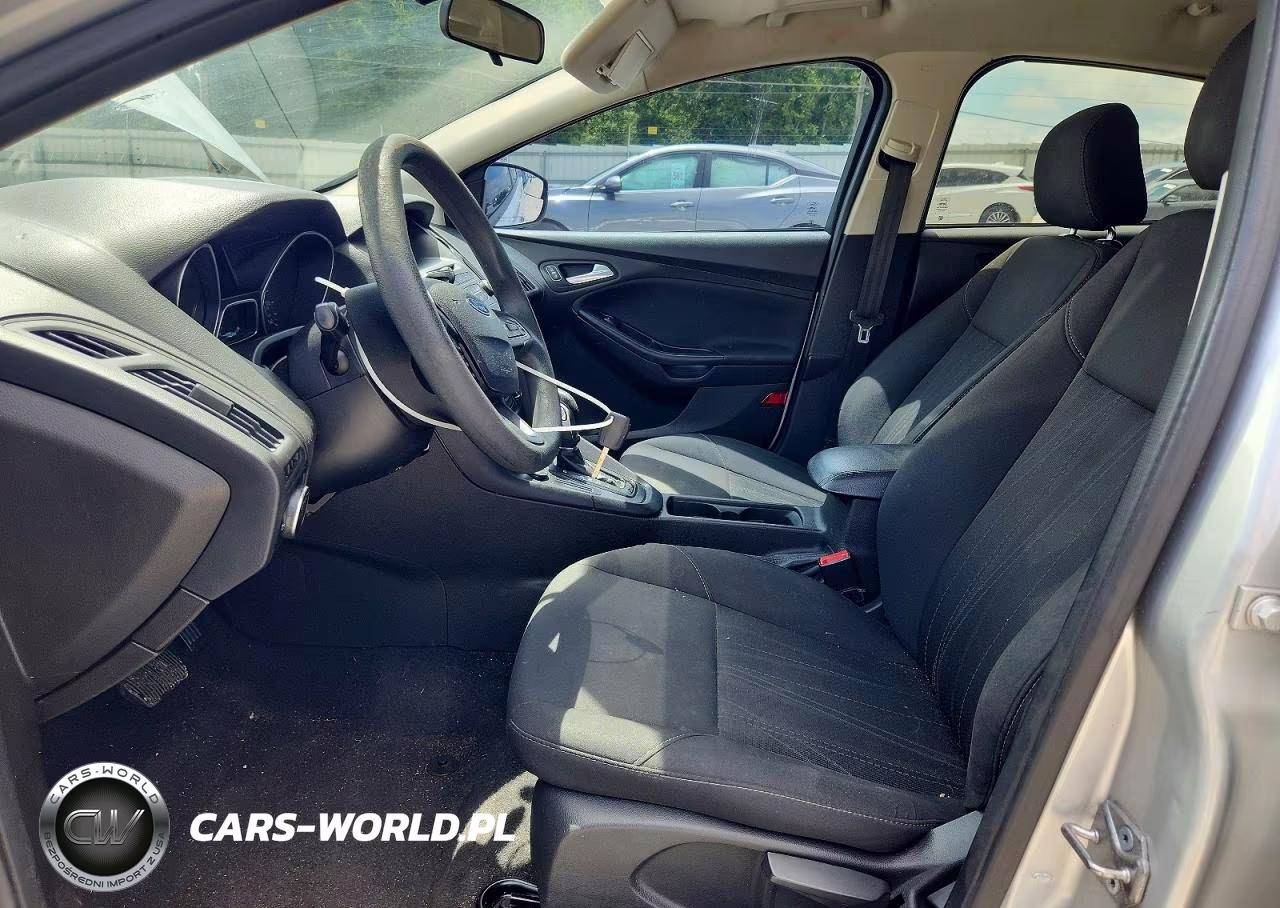 2016 Ford Focus Se VIN:1FADP3K24GL356429 - 7