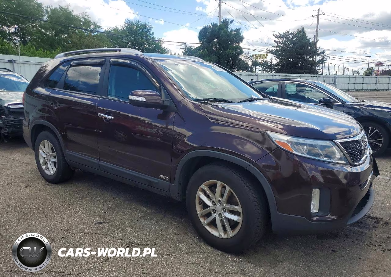 2014 Kia Sorento Lx VIN:5XYKTDA63EG502495 - 4