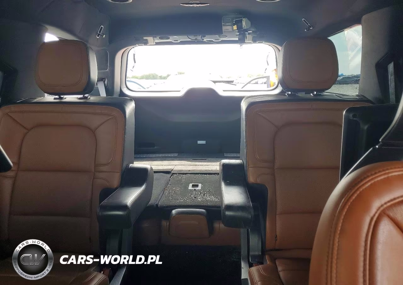 2021 Lincoln Navigator Reserve VIN:5LMJJ2KT4MEL18967 - 10