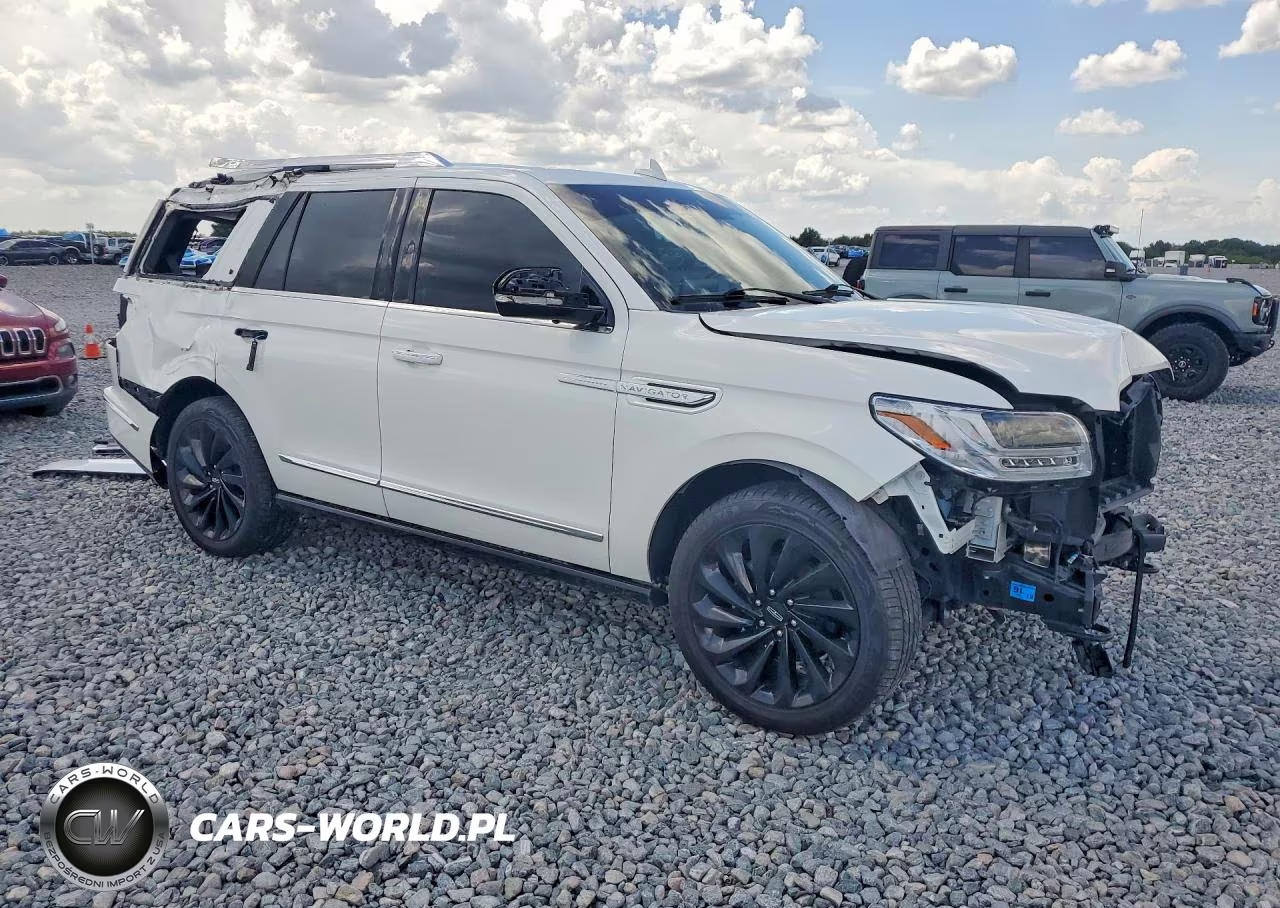 2021 Lincoln Navigator Reserve VIN:5LMJJ2KT4MEL18967 - 4