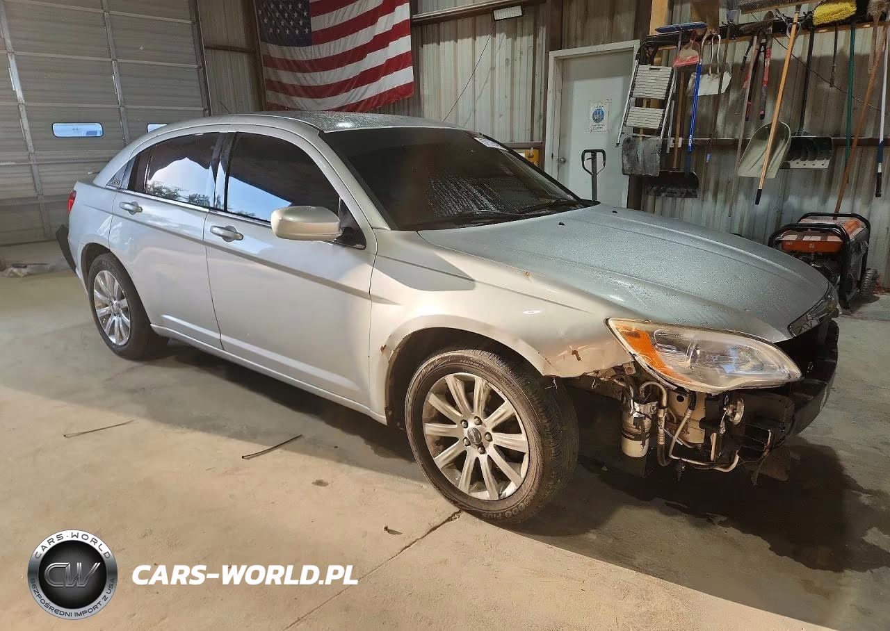 2012 Chrysler 200 Touring VIN:1C3CCBBB3CN125441 - 4