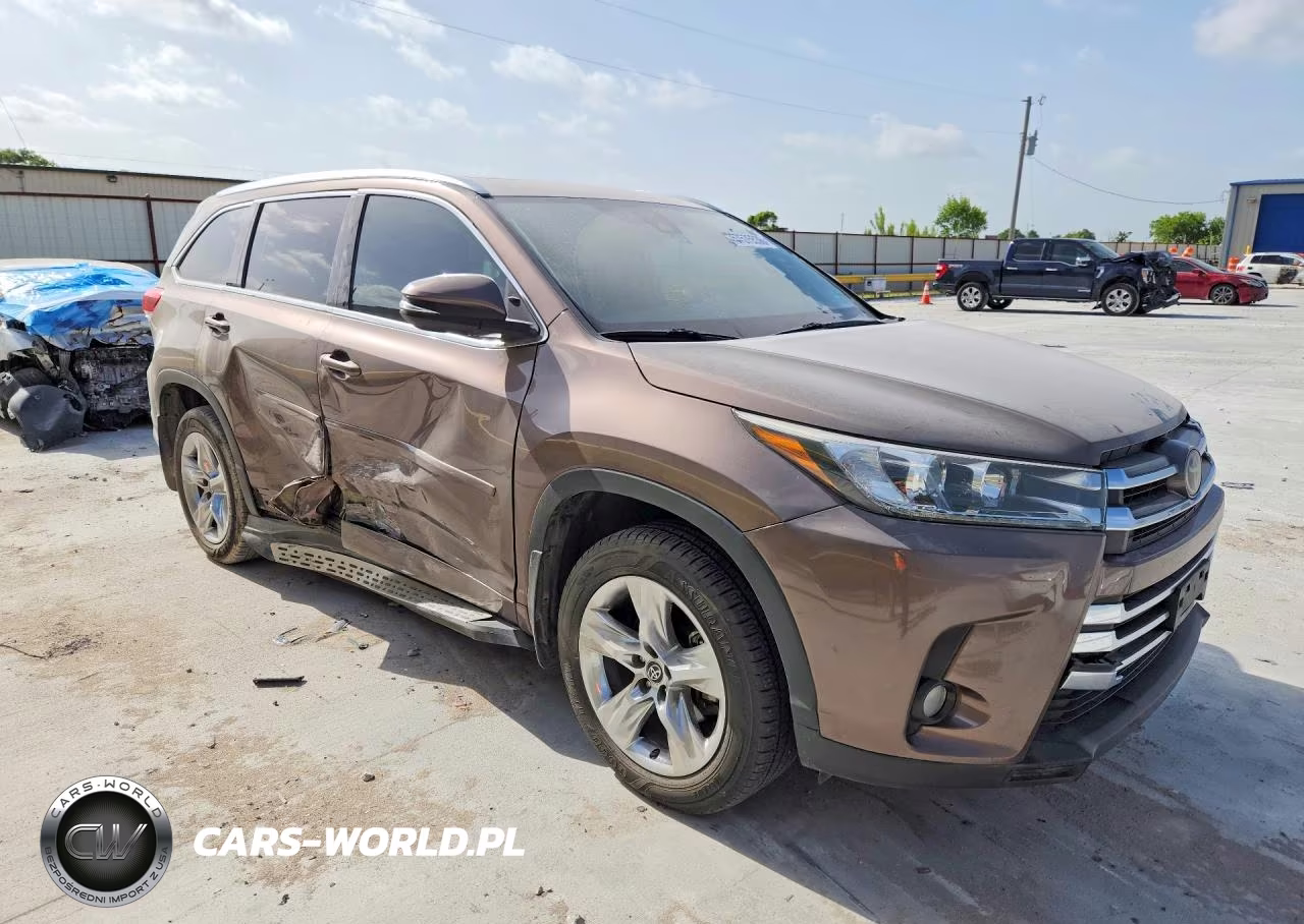 2018 Toyota Highlander Limited VIN:5TDYZRFH4JS259731 - 4
