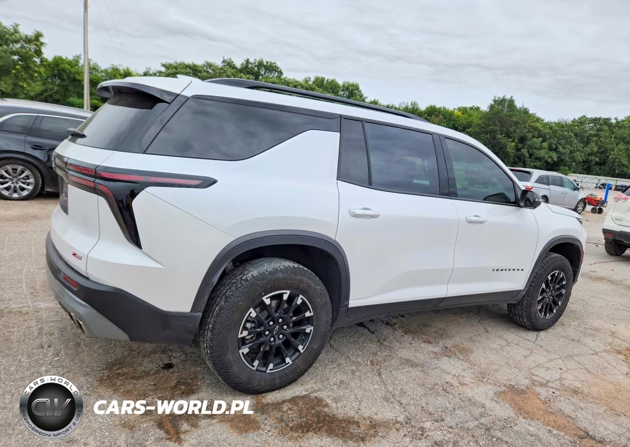 2024 Chevrolet Traverse Lt Z71 VIN:1GNEVJKS9RJ179939 - 3