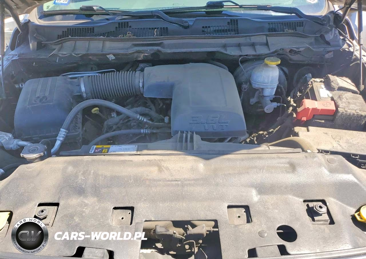 2019 Ram 1500 Classic Tradesman VIN:1C6RR6FG5KS722339 - 11