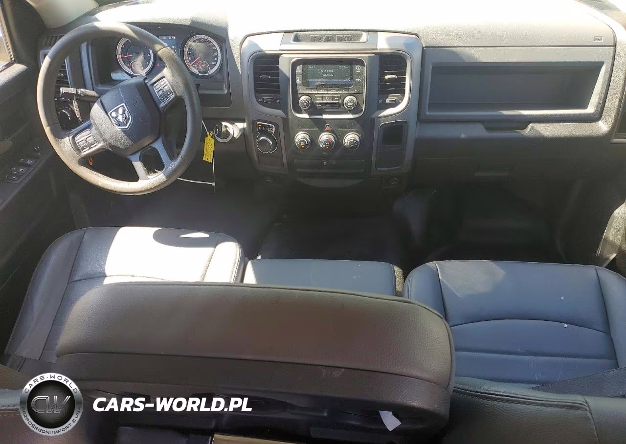 2019 Ram 1500 Classic Tradesman VIN:1C6RR6FG5KS722339 - 8