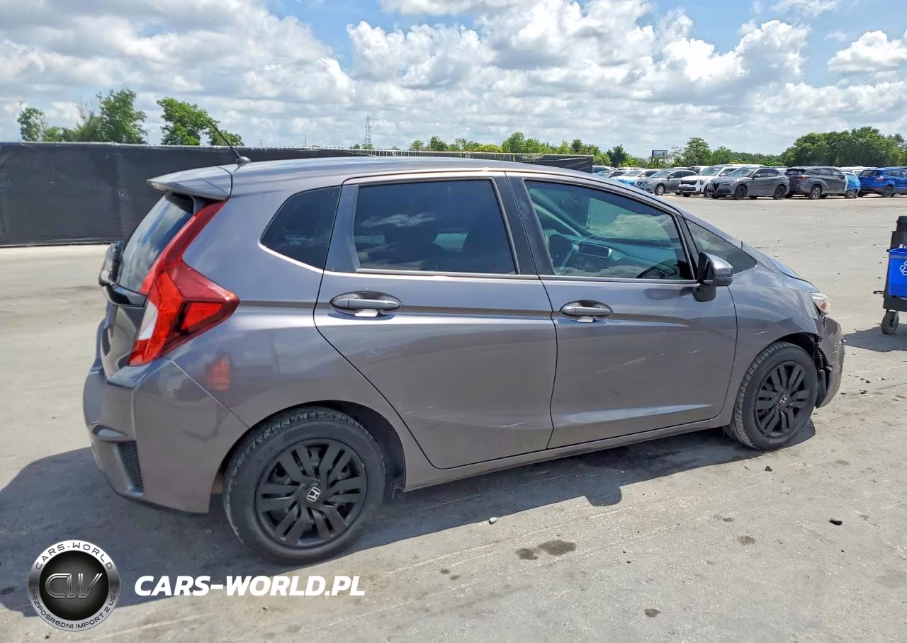 2015 Honda Fit Lx VIN:3HGGK5H57FM759127 - 3