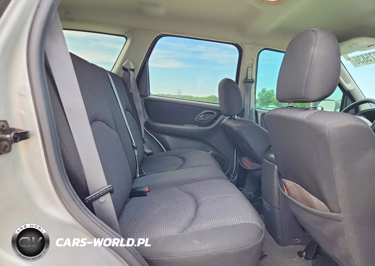 2005 Mazda Tribute S VIN:4F2CZ04115KM35868 - 11