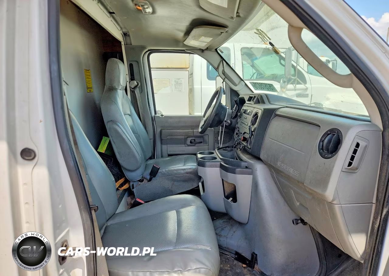 2016 Ford Econoline E450 Super Duty Cutaway Van VIN:1FDXE4FS3GDC02247 - 11