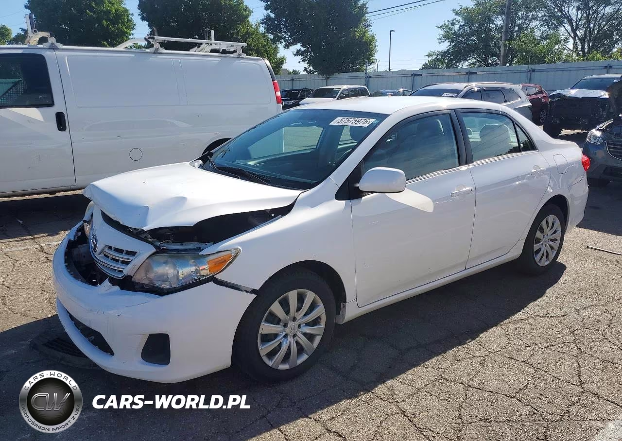 2013 Toyota Corolla Le – zdjęcie 1 z 12