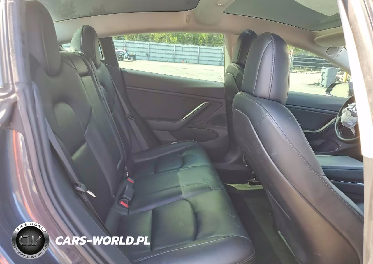 2019 Tesla Model 3 VIN:5YJ3E1EB3KF209588 - 10