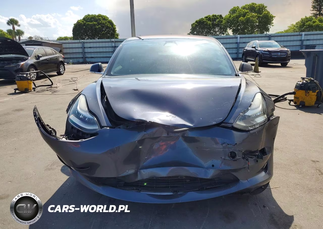 2019 Tesla Model 3 VIN:5YJ3E1EB3KF209588 - 5
