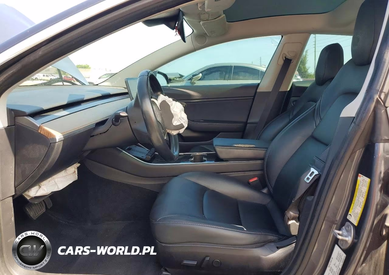 2019 Tesla Model 3 VIN:5YJ3E1EB3KF209588 - 7