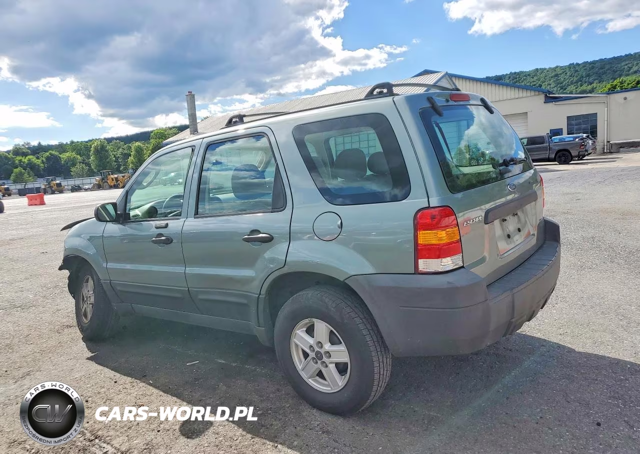 2005 Ford Escape Xls VIN:1FMYU02Z55KA93334 - 2