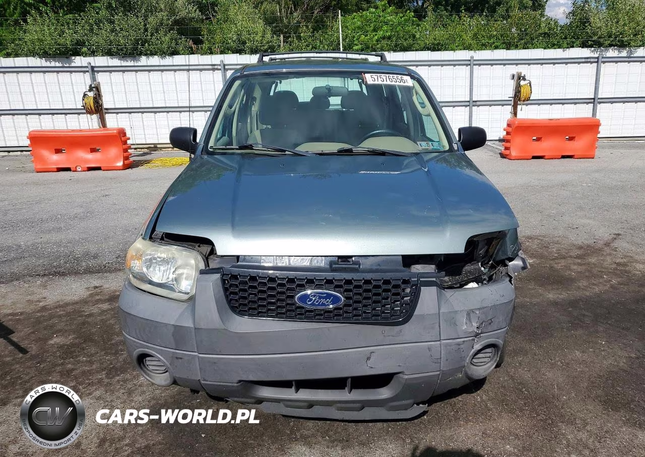 2005 Ford Escape Xls VIN:1FMYU02Z55KA93334 - 5