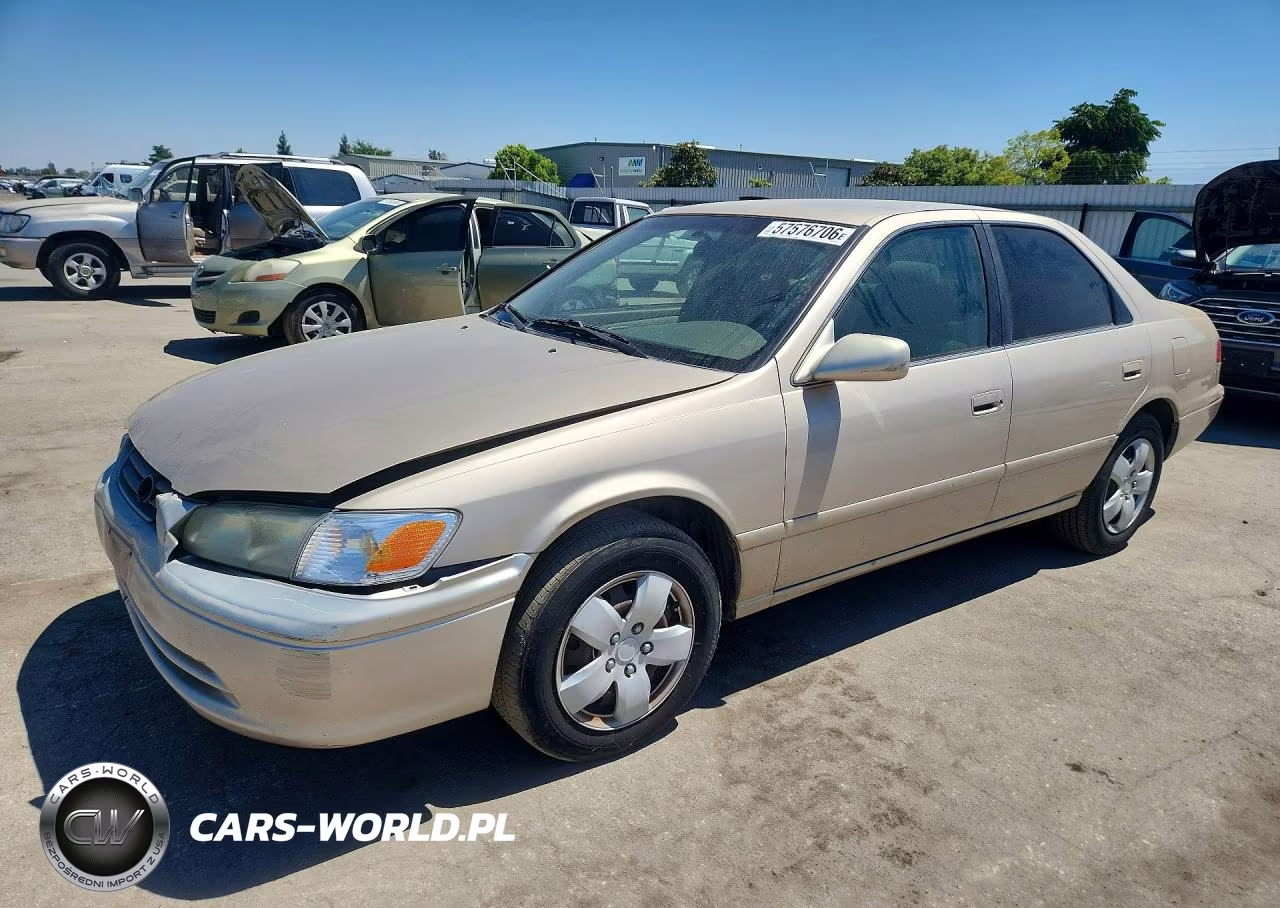 2001 Toyota Camry Le V6 – zdjęcie 1 z 12