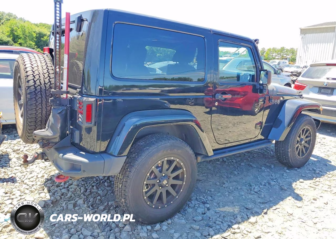 2015 Jeep Wrangler Altitude 4W VIN:1C4HJWCG3FL579553 - 3