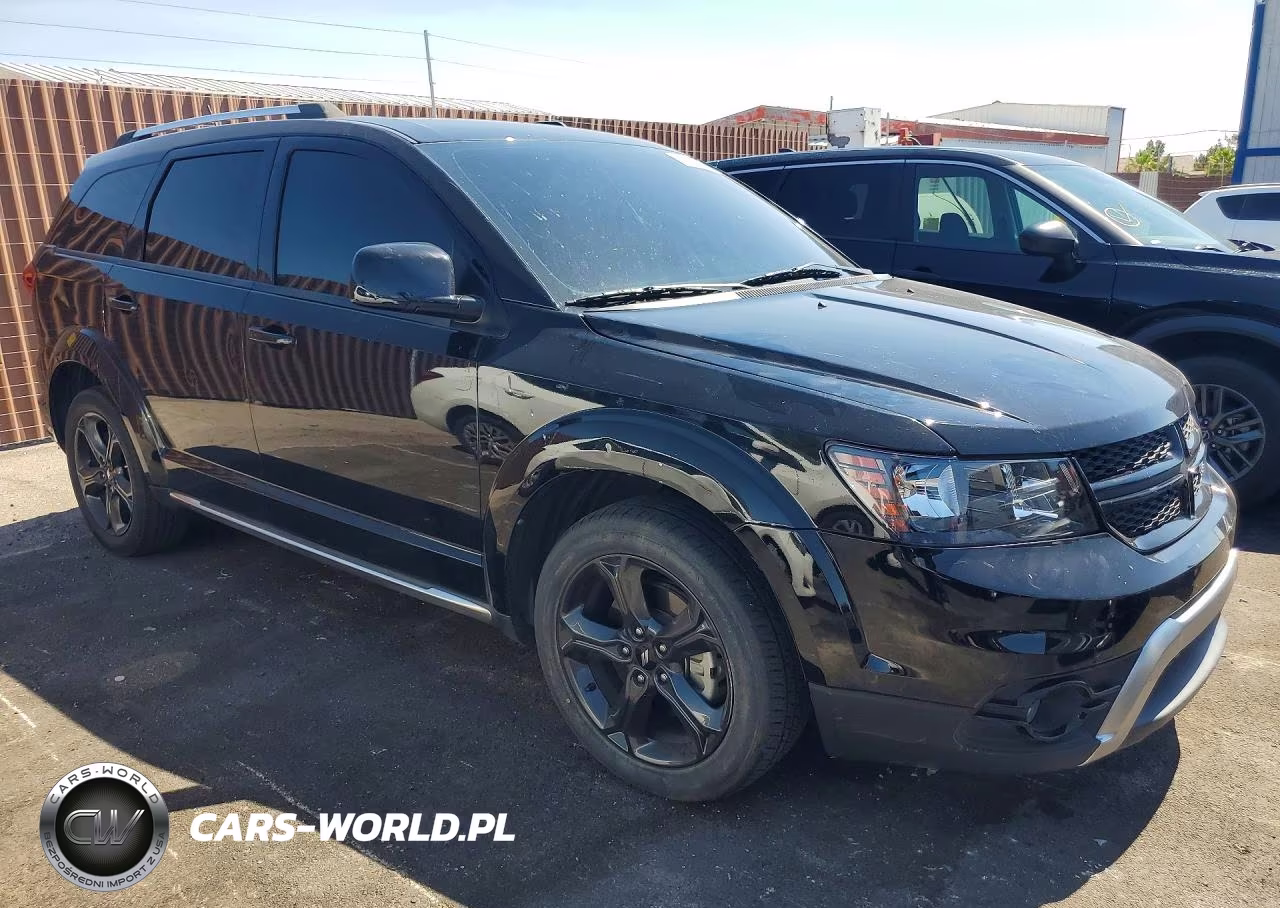 2018 Dodge Journey Crossroad VIN:3C4PDCGG6JT252069 - 4