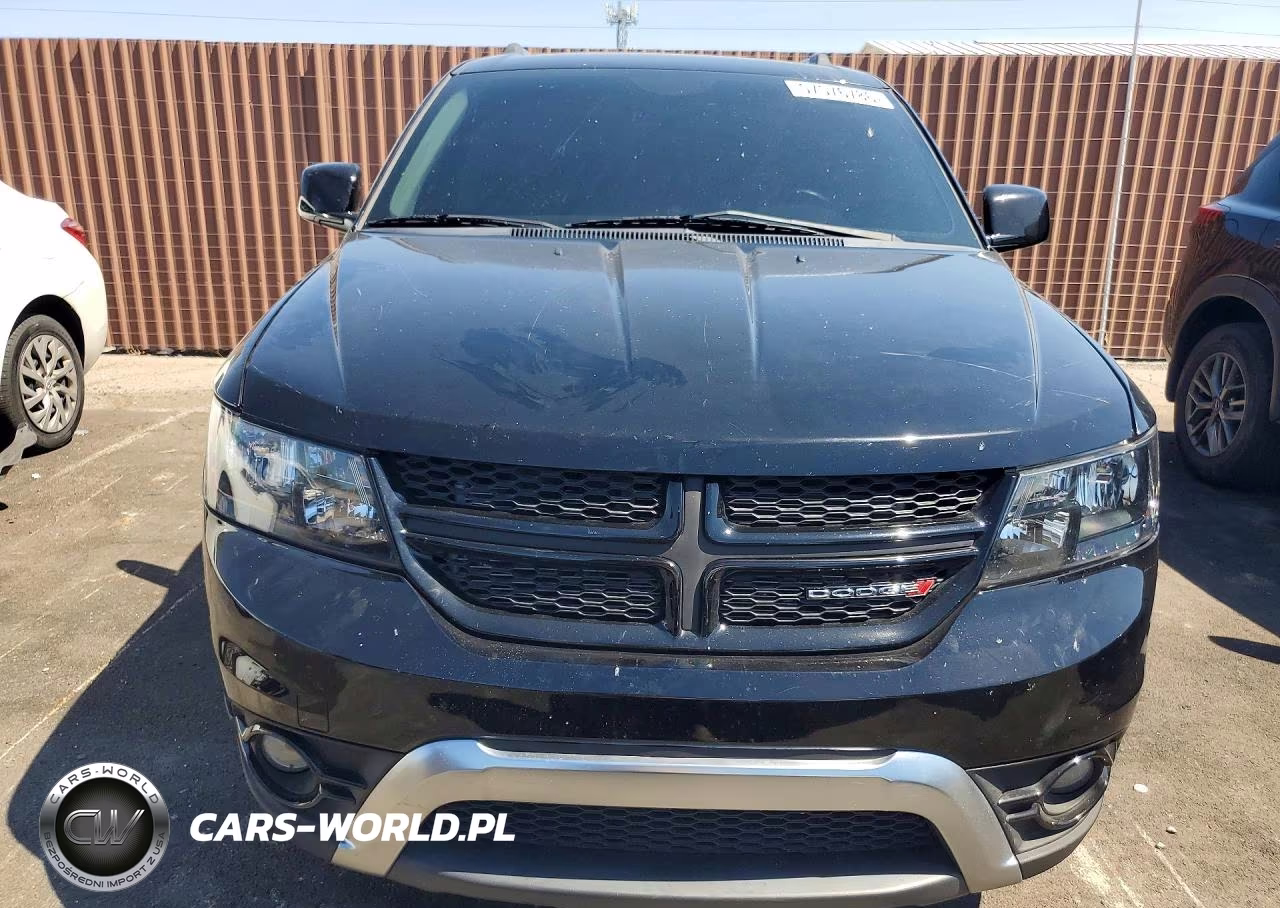 2018 Dodge Journey Crossroad VIN:3C4PDCGG6JT252069 - 5