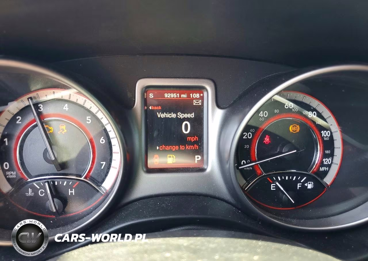2018 Dodge Journey Crossroad VIN:3C4PDCGG6JT252069 - 9