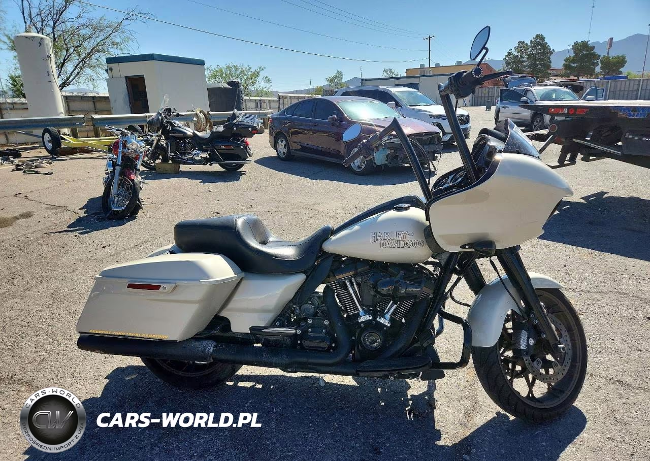 2023 Harley-Davidson Fltrxst – zdjęcie 1 z 8