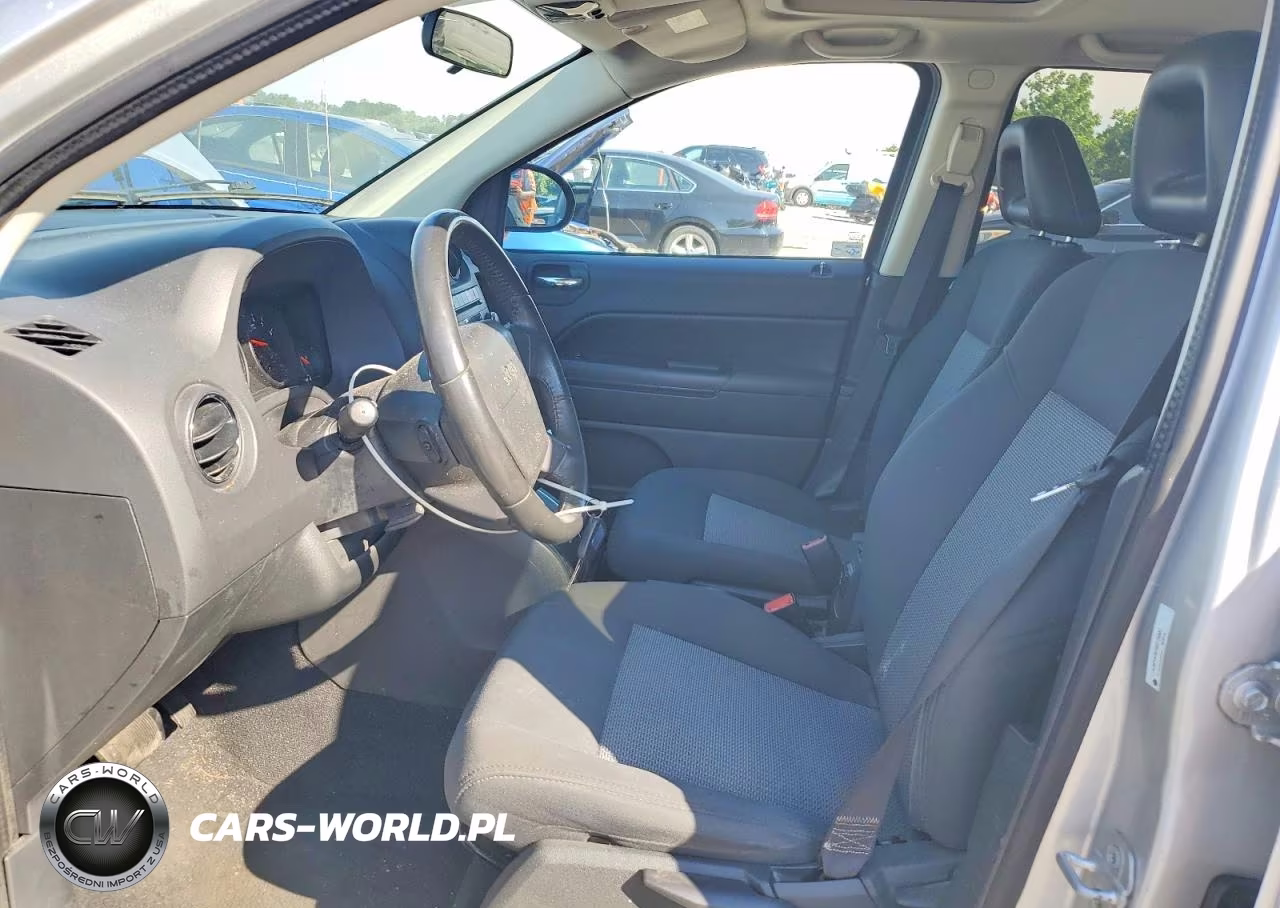 2009 Jeep Compass Sport VIN:1J4FT47A19D139593 - 7
