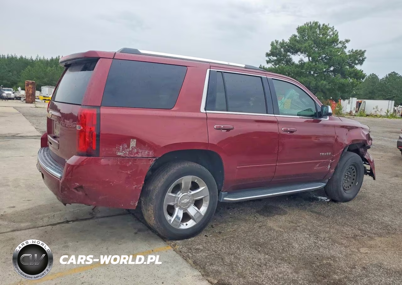 2019 Chevrolet Tahoe K1500 Premier VIN:1GNSKCKC9KR320757 - 3