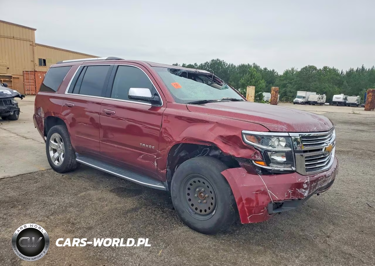2019 Chevrolet Tahoe K1500 Premier VIN:1GNSKCKC9KR320757 - 4