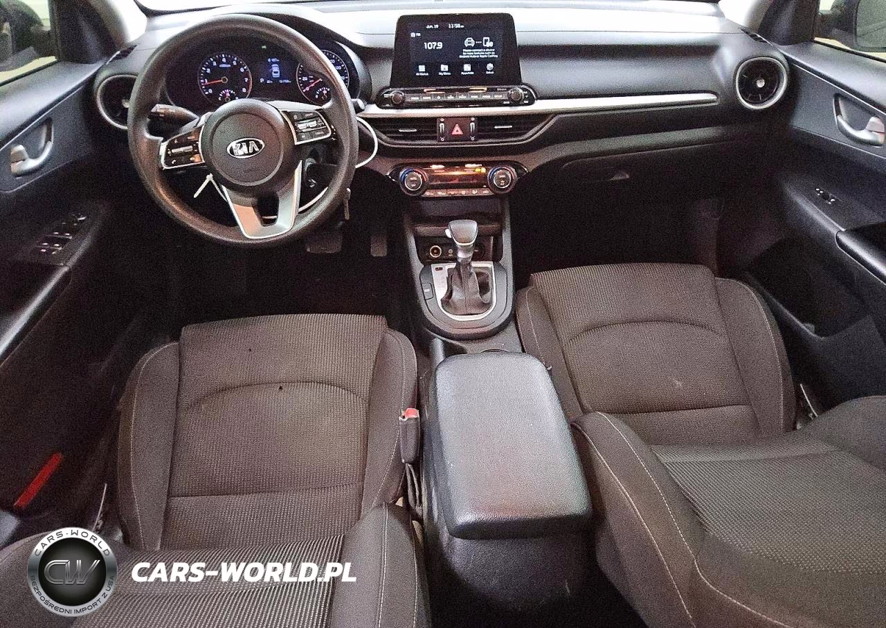 2019 Kia Forte Lxs VIN:3KPF24ADXKE017590 - 8