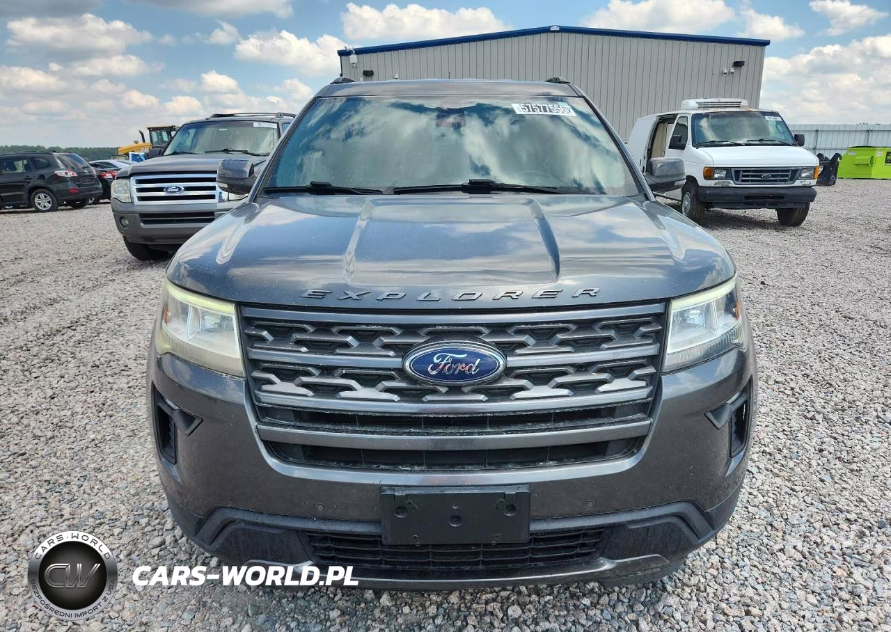 2018 Ford Explorer Xlt VIN:1FM5K7D88JGB15569 - 5