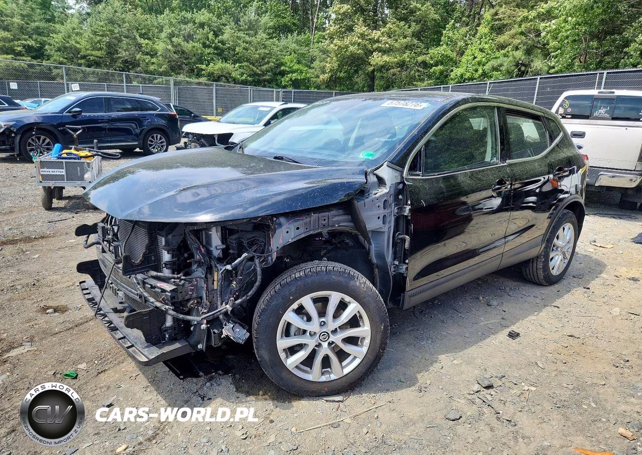 2020 Nissan Rogue Sport S