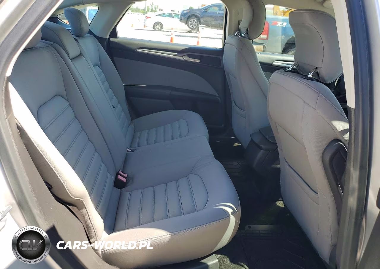 2013 Ford Fusion S VIN:3FA6P0G77DR189993 - 10