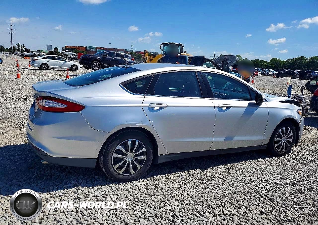 2013 Ford Fusion S VIN:3FA6P0G77DR189993 - 3