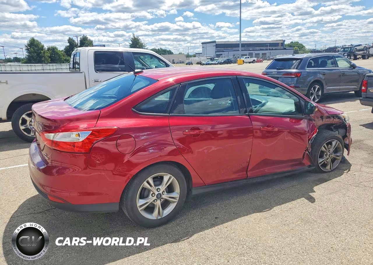 2014 Ford Focus Se VIN:1FADP3F29EL174197 - 3