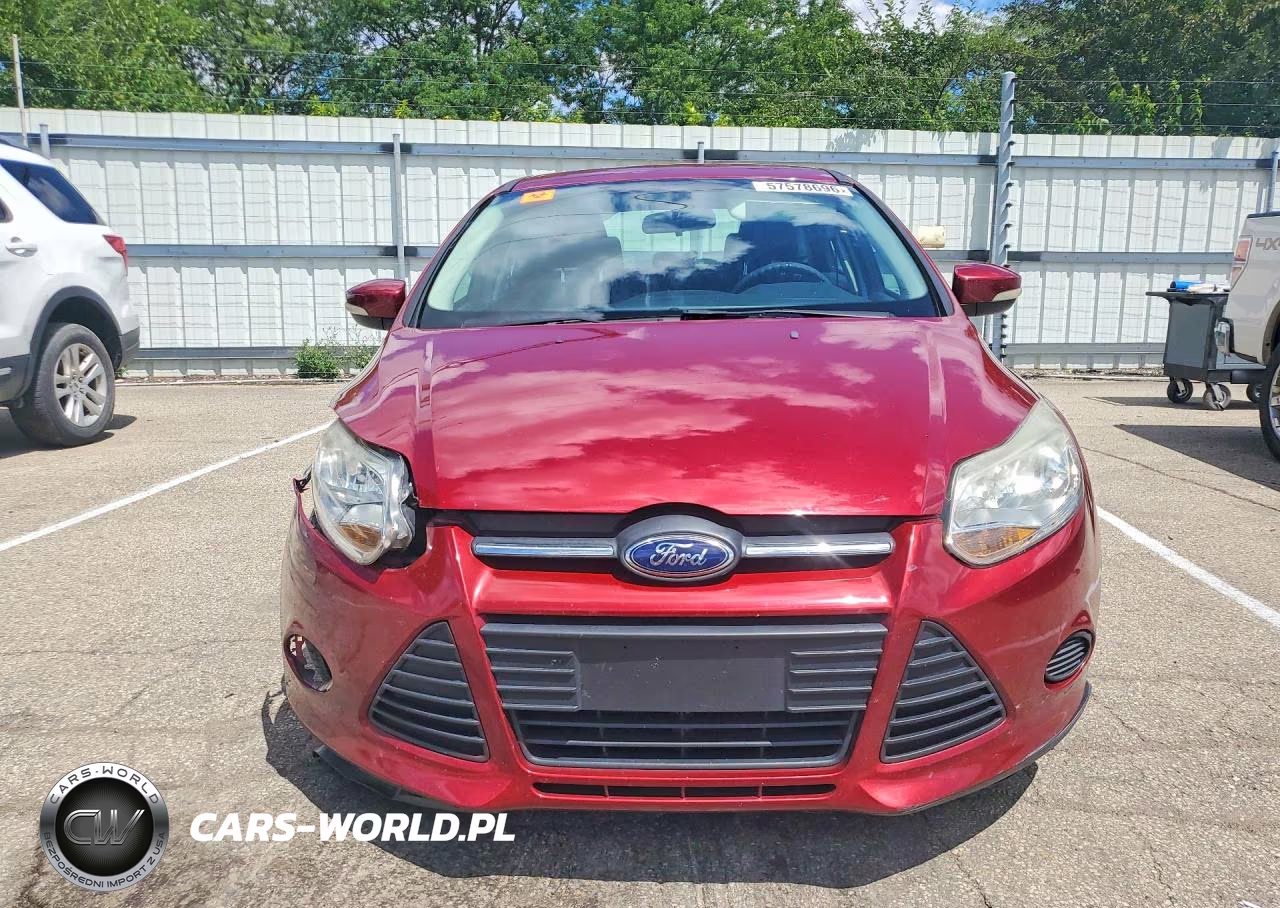 2014 Ford Focus Se VIN:1FADP3F29EL174197 - 5