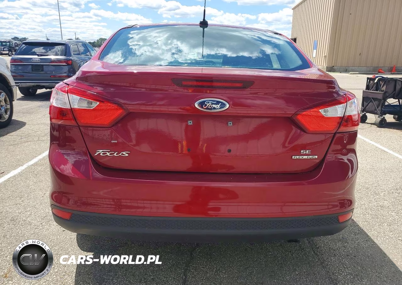 2014 Ford Focus Se VIN:1FADP3F29EL174197 - 6