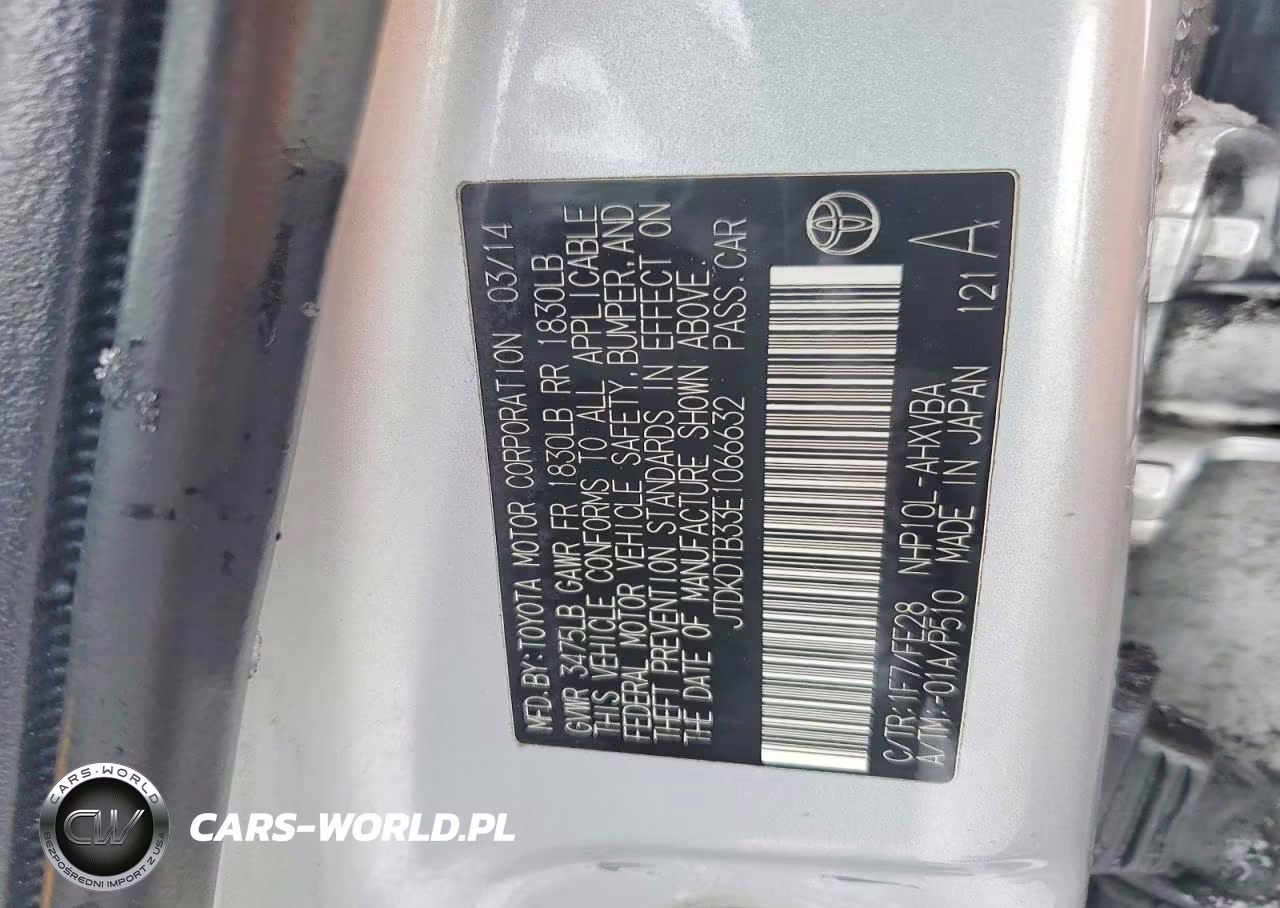 2014 Toyota Prius C VIN:JTDKDTB33E1066632 - 12