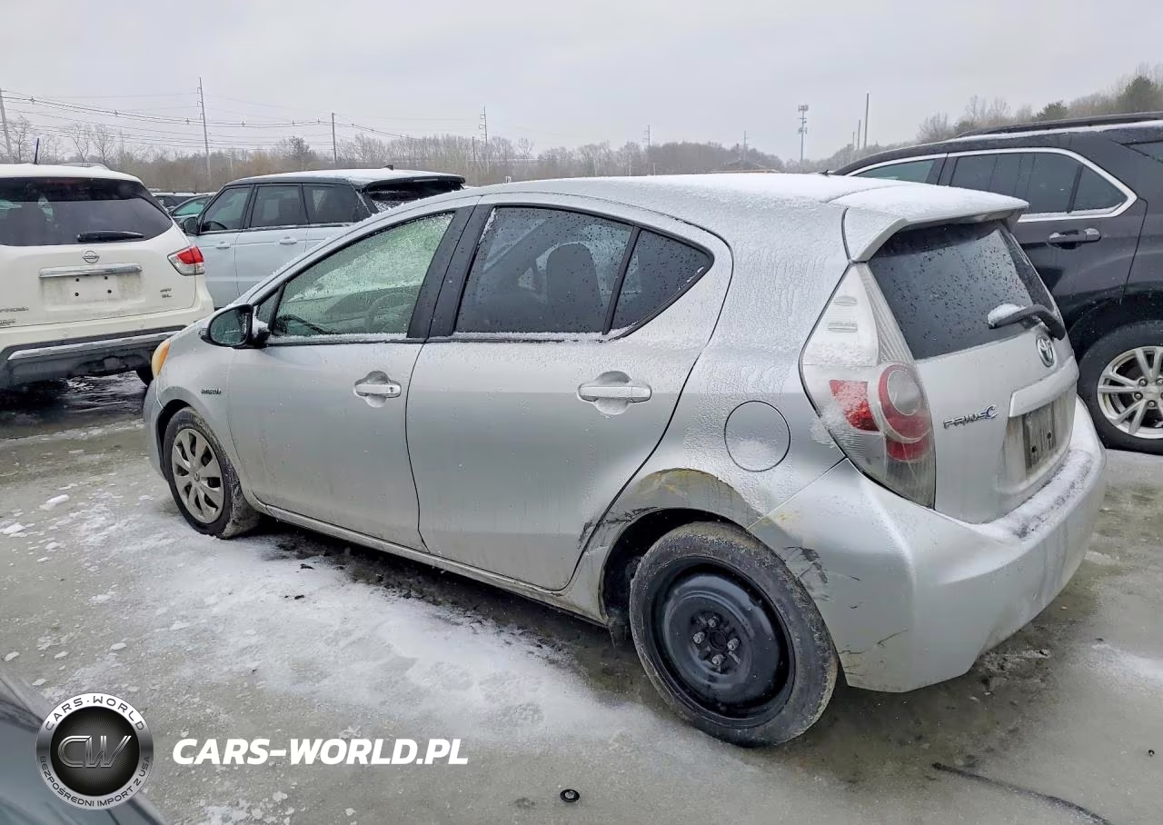 2014 Toyota Prius C VIN:JTDKDTB33E1066632 - 2